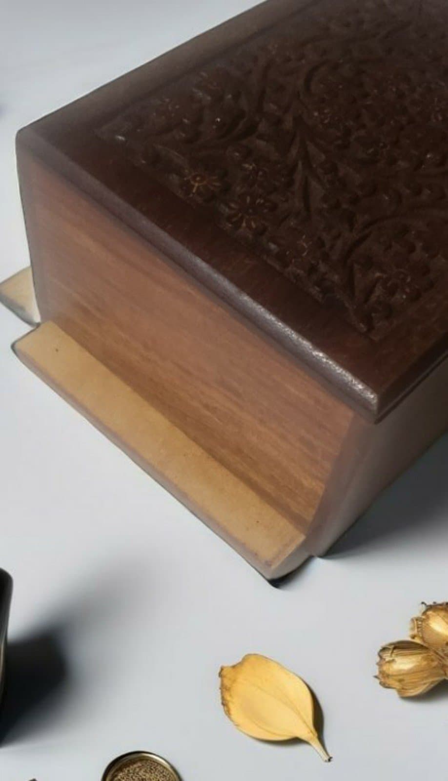 Vintage Intricate Hand Carved Wood Wooden Box Keepsake Trinket Box - Thumbnail 2