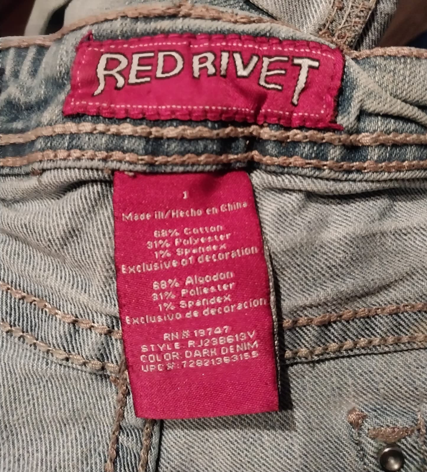 Red Rivet Jean Shorts Women's distressed bedazzled Cutoff shorts size 1 - Thumbnail 3