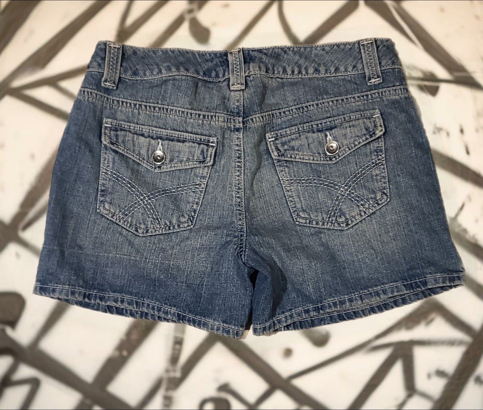 Tommy Hilfiger Denim Shorts Womens Sz 6 - Thumbnail 2