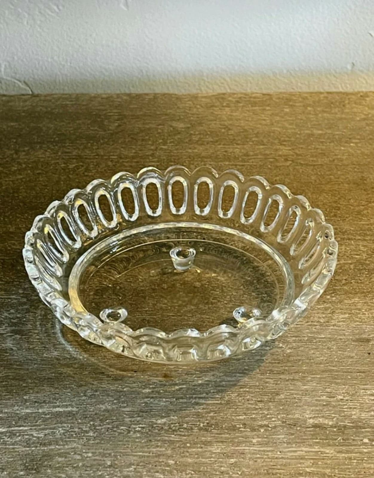 Looped Rimmed Christal Crystal Glass Dish - Image 1