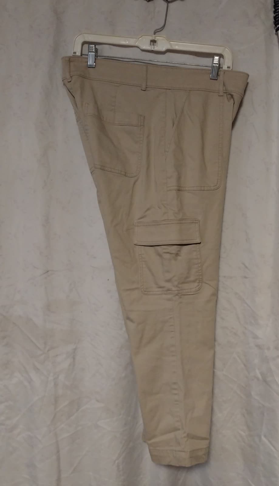 Loft Capri Beige Color. Size 10 - Thumbnail 3