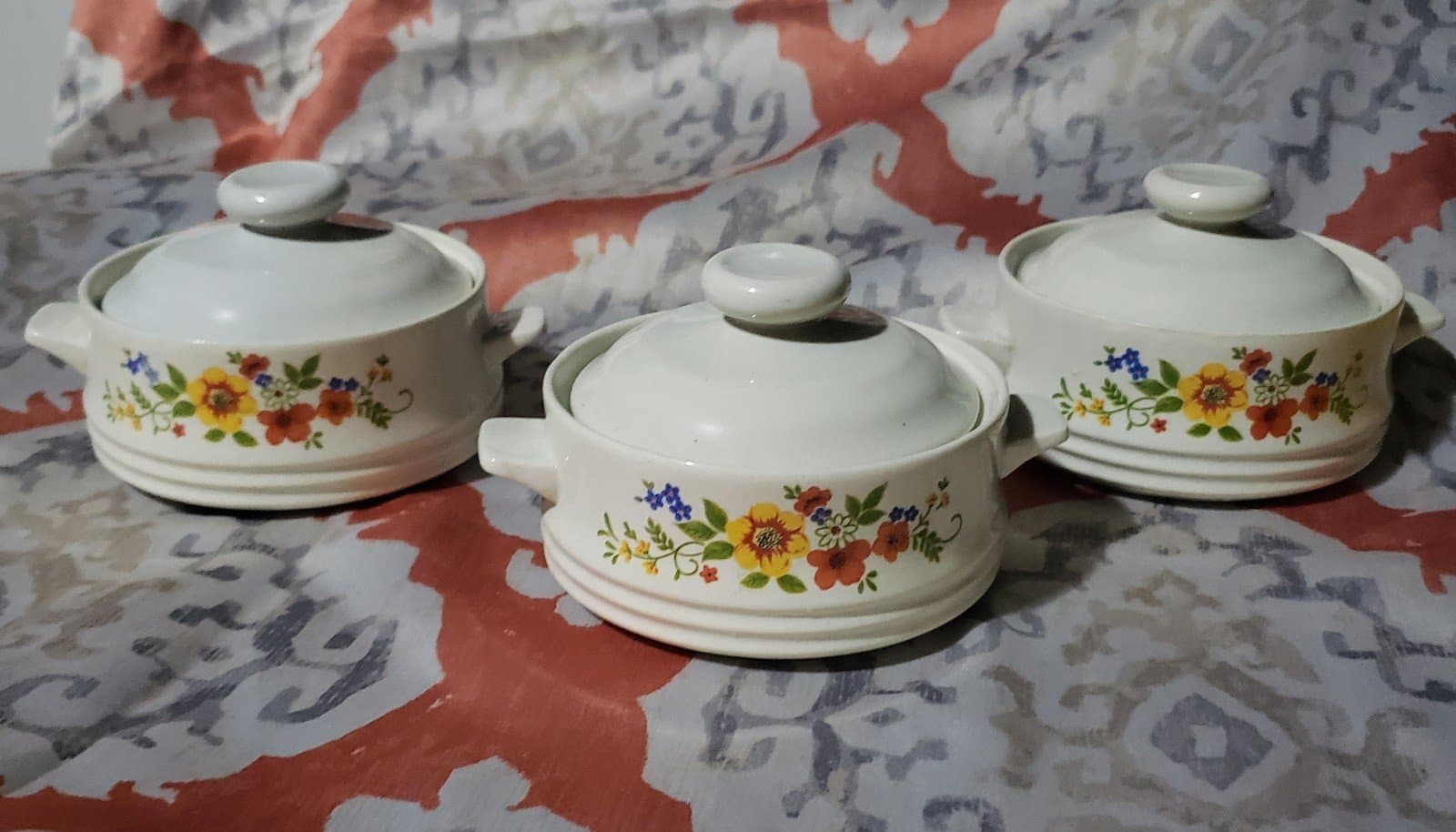 1980 Sweet Flowers Bake Serve and Store Stoneware Covered Dishes ( set of 3) - Image 1