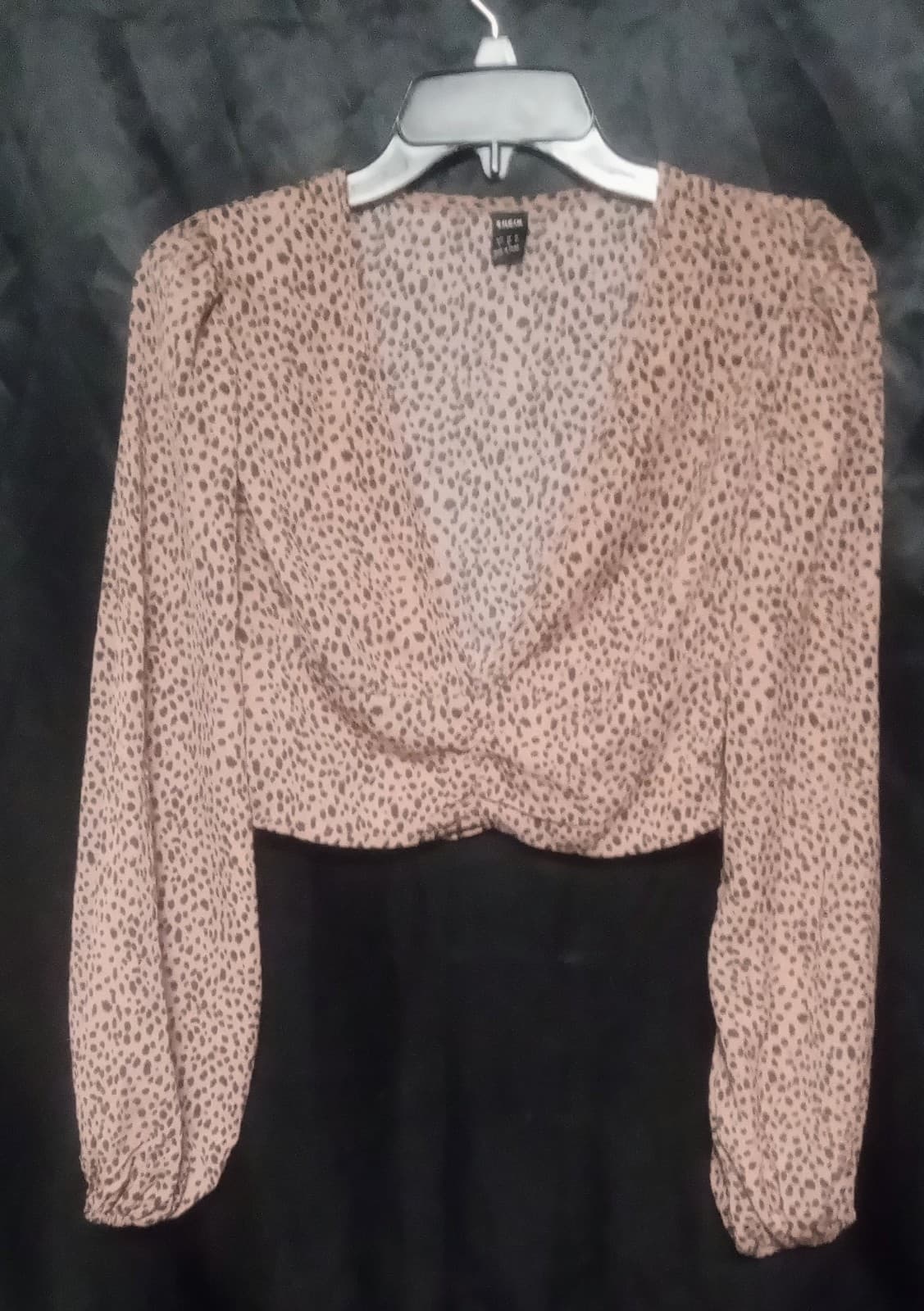 Shein Cute Crop Top - Image 1