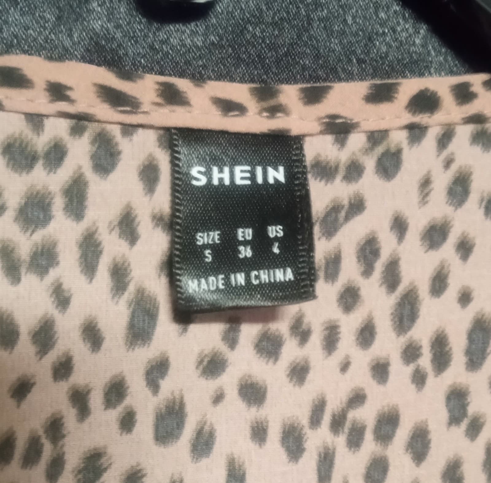 Shein Cute Crop Top - Thumbnail 3