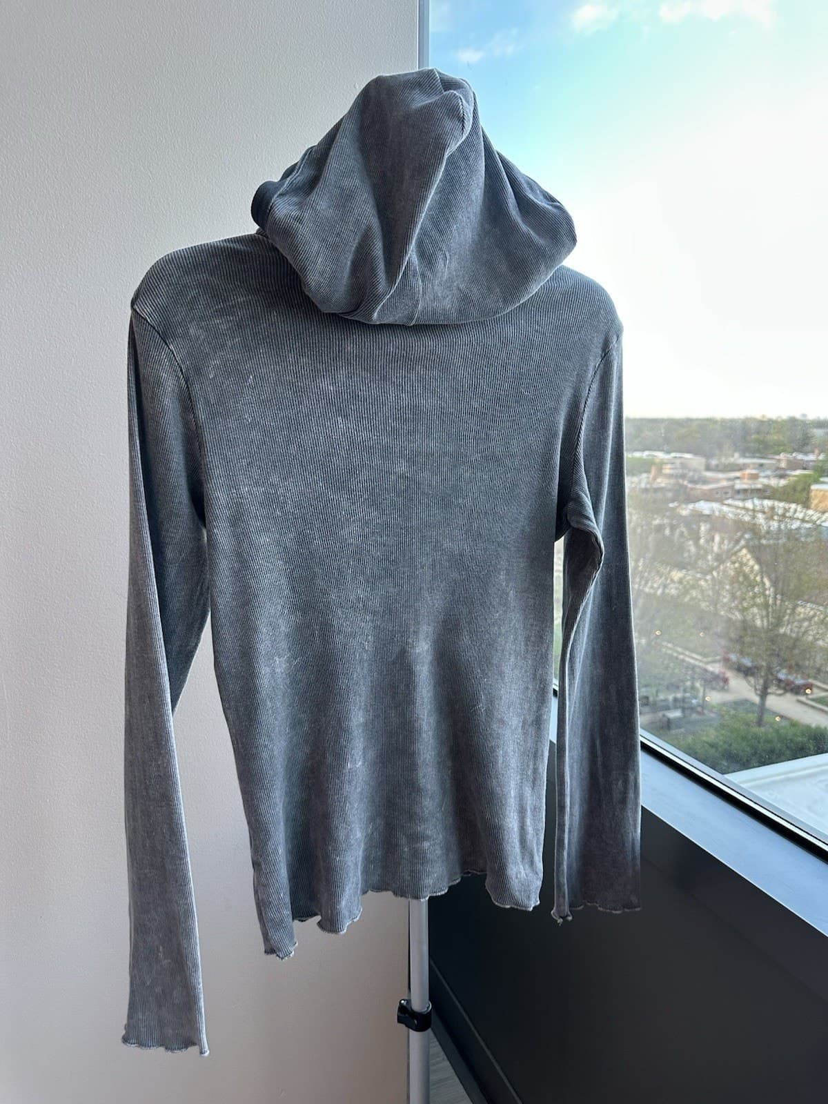 Apt. 9 Women's L Gray Henley Hoodie Knit Long Sleeve Graphic Logo 100% Cotton - Thumbnail 2