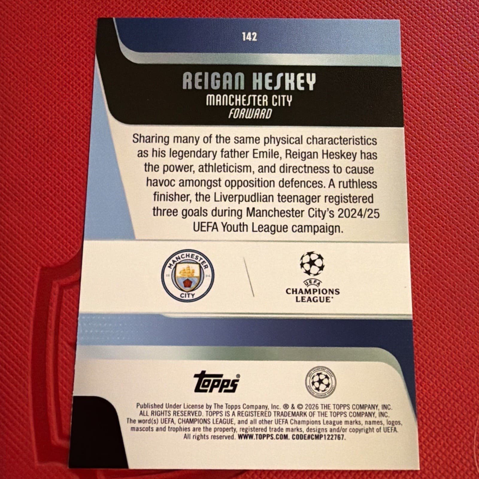 Topps 2025/26 UCC Flagship Reigan Heskey #142 Manchester City RC - Thumbnail 2