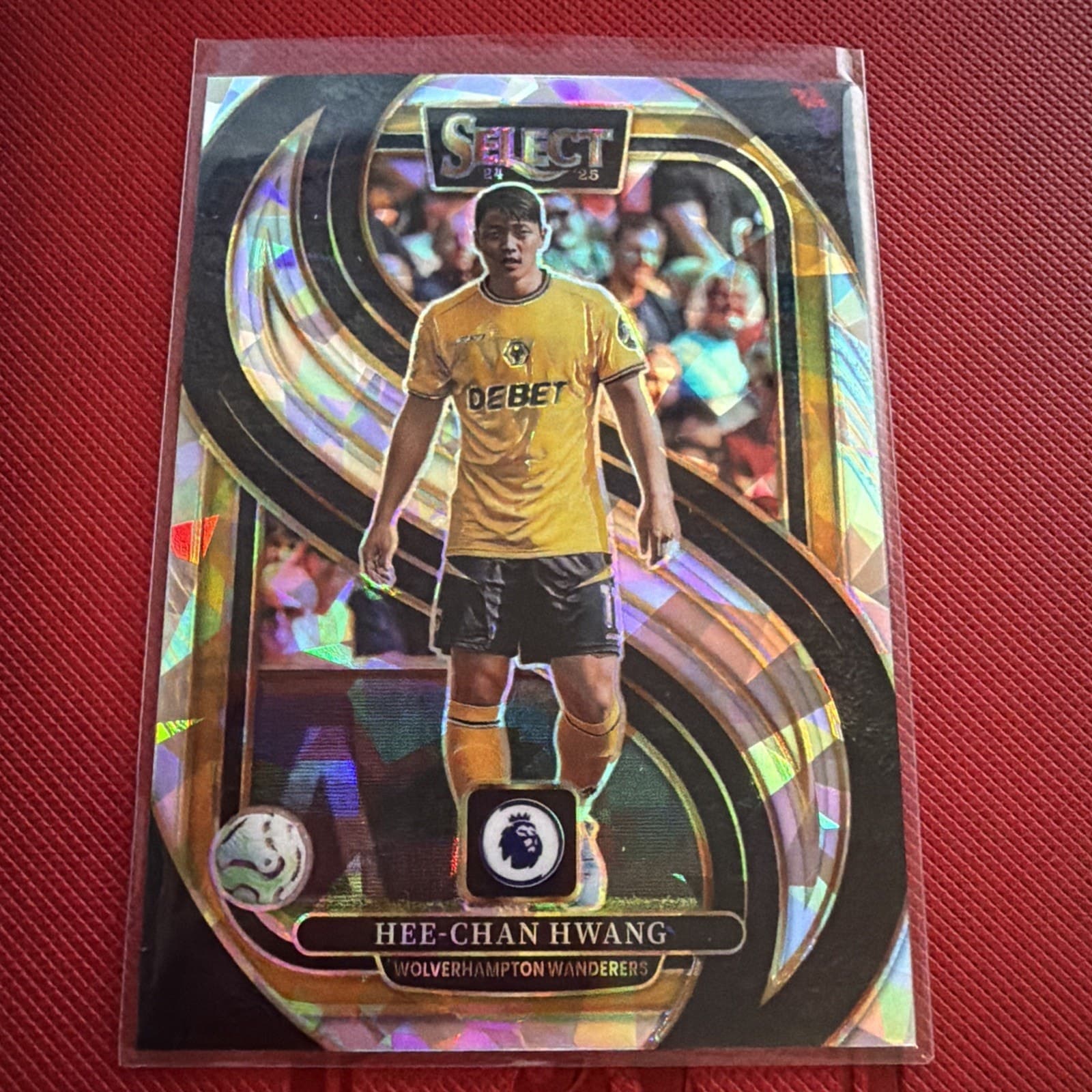 2024-25 Panini Select Premier League Mezzanine Hwang Hee-chan #130 ICE Prizm - Image 1