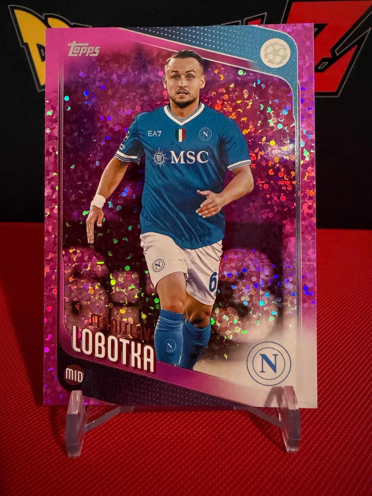 2025-26 Topps FLAGSHIP UEFA Club Competitions #11 Stanislav Lobotka Pink Speckle - Thumbnail 3