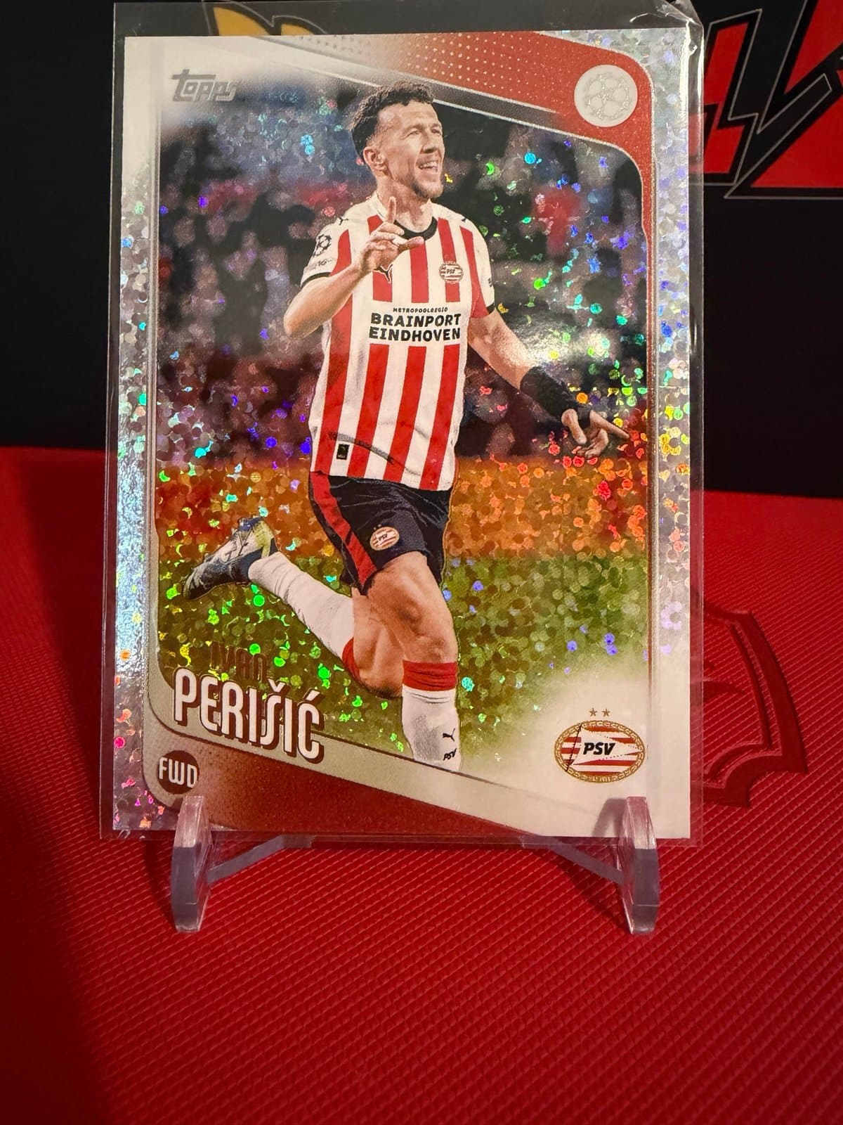 2025-26 Topps UEFA Club Competitions #139 Ivan Perisic HOLO PSV Tiny Diamonds - Thumbnail 2