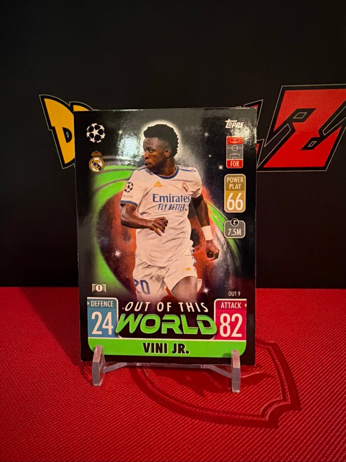 2021-22 Topps Match Attax VINI JR. UCL Extra Out of this World #OUT9 - Image 1