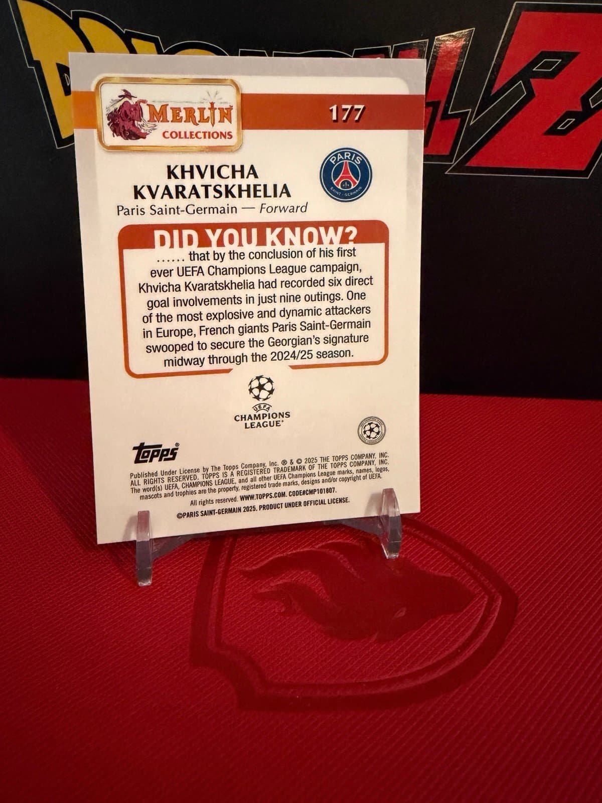 Khvicha Kvaratskhelia 2024-25 Topps Merlin UCC Paris Saint-Germain - Thumbnail 3