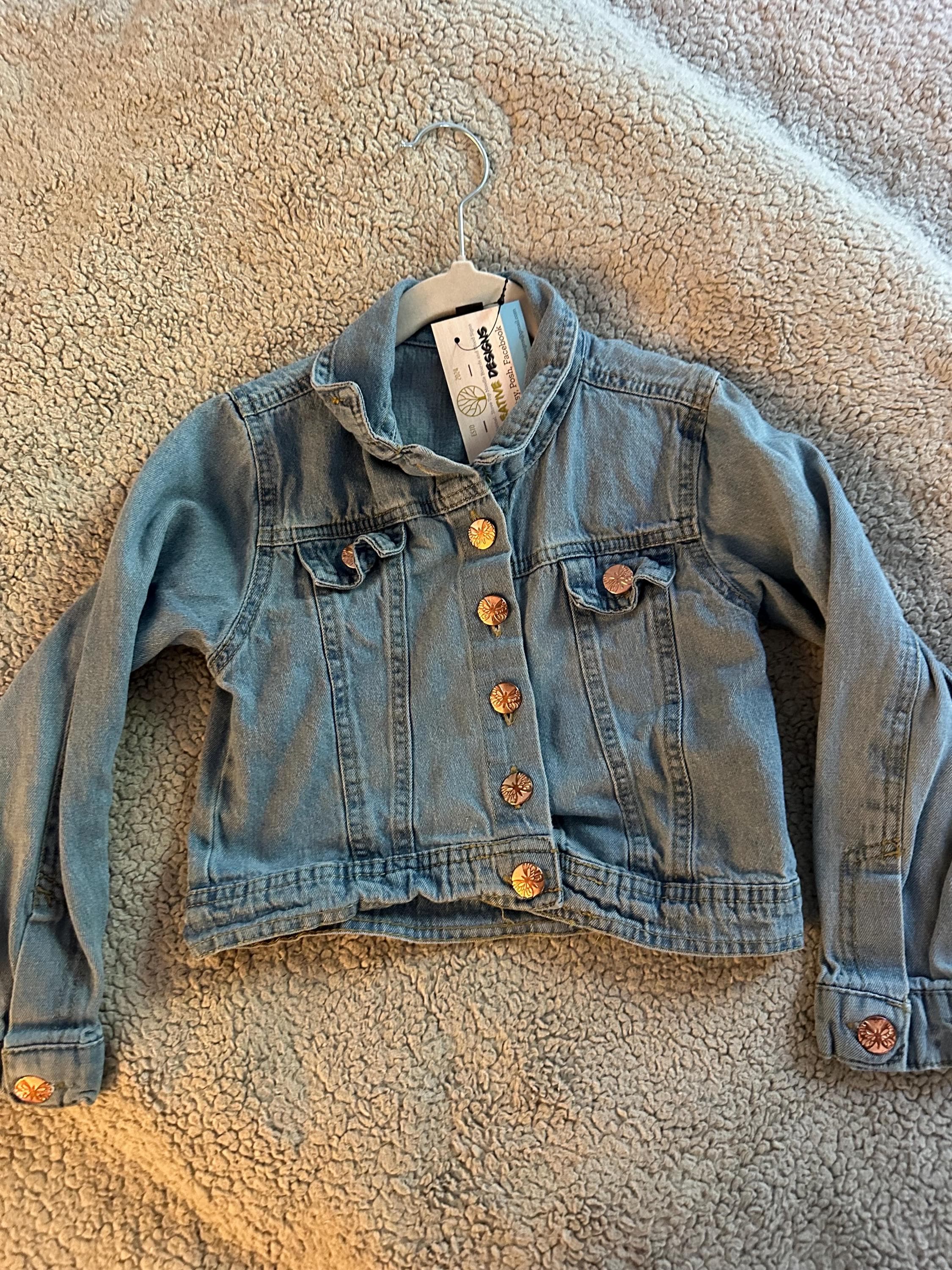 Denim jacket with a seahorse on the back - Thumbnail 2