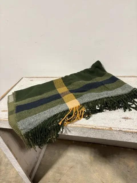 Hearth And Hand Green Plaid Throw Blanket - Image 1
