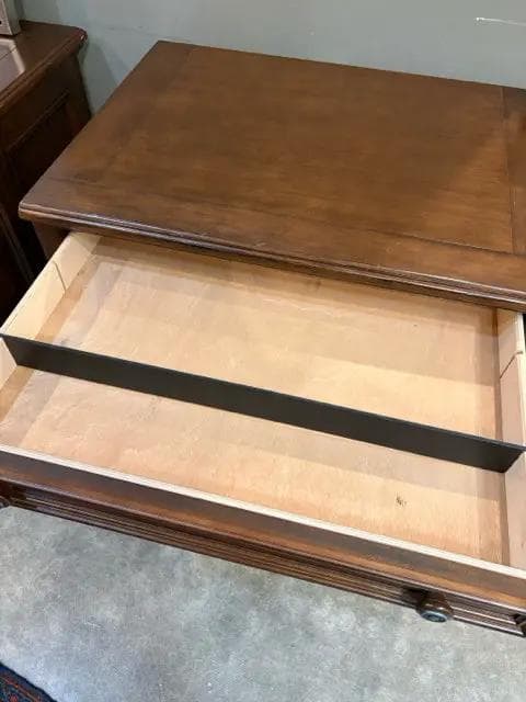 Office Accent Table With 1 Drawer And 2 Doors - Thumbnail 2