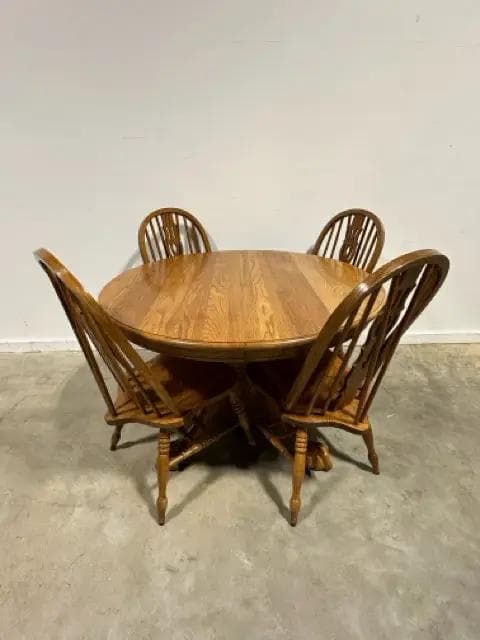 H.W. Hull Solid Oak Pedestal Base Dining Table With 6 Chairs - Image 1