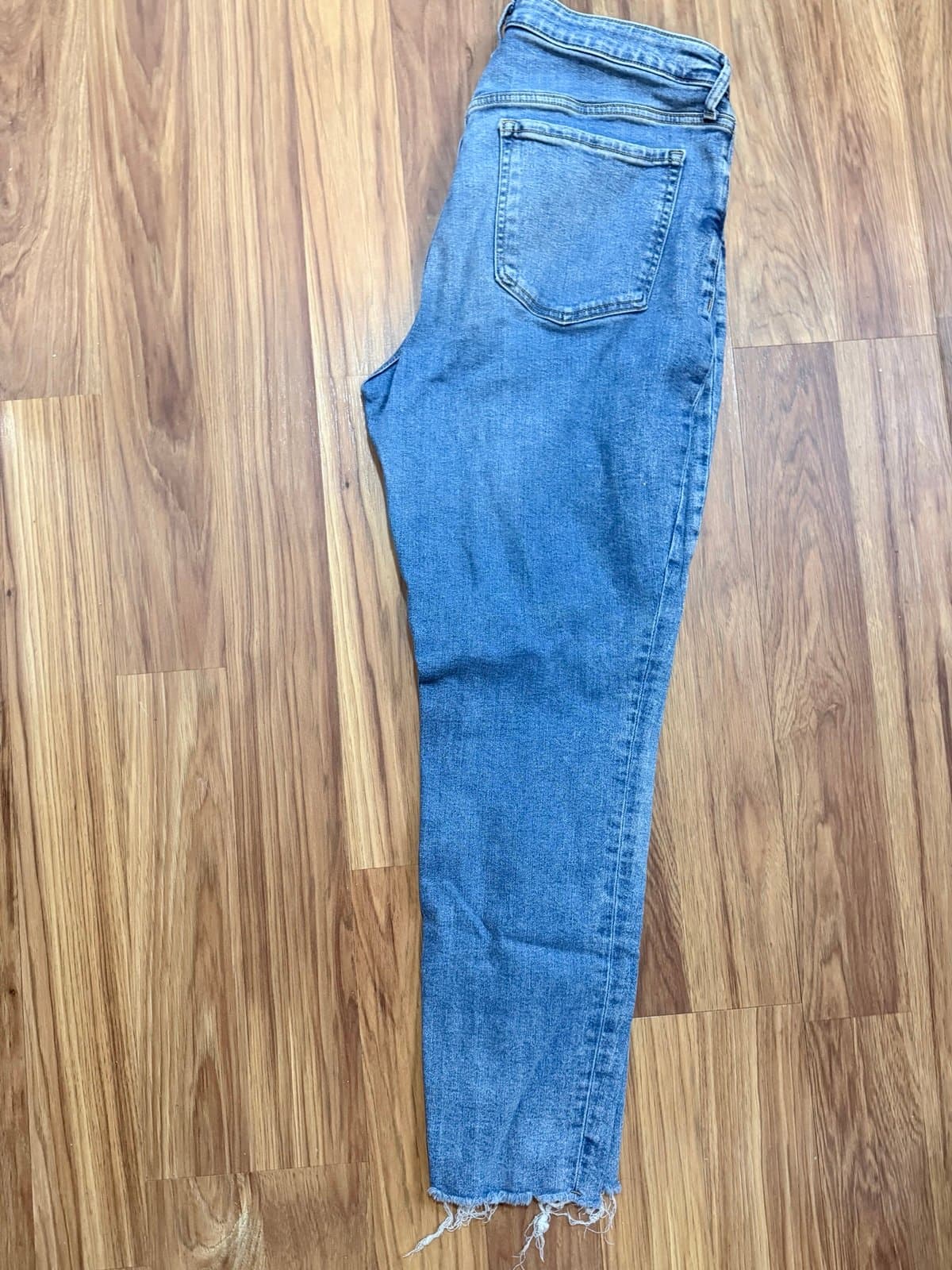 Old Navy Jesns - Thumbnail 2