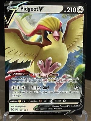 Pokemon TCG Pidgeot V 137/196 Ultra Rare - 2022 Lost Origin