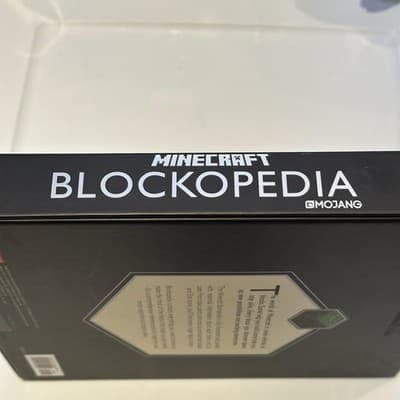 New Minecraft Blockopedia Mojang Scholastic Black 2015 First Ed Video Game Guide - Thumbnail 3