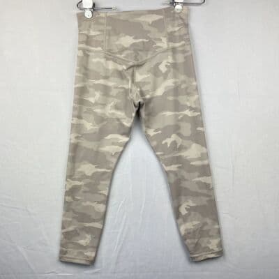 Athleta Elation Leggings Womens Small Petite SP Gray Camo 7/8 Tight Pants - Thumbnail 2