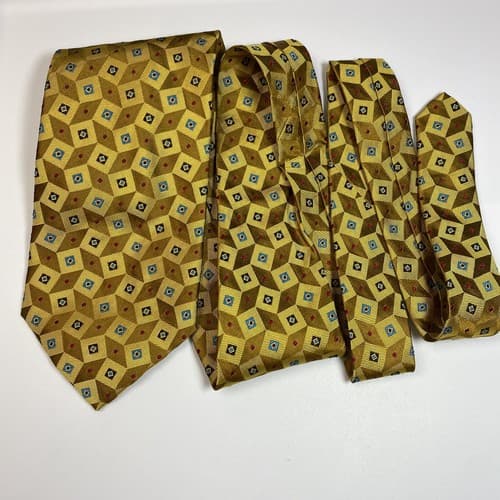 Carrot & Gibbs Mens 100% Silk Neck TieGeometric Gold Diamonds Handmade EUC - Thumbnail 8