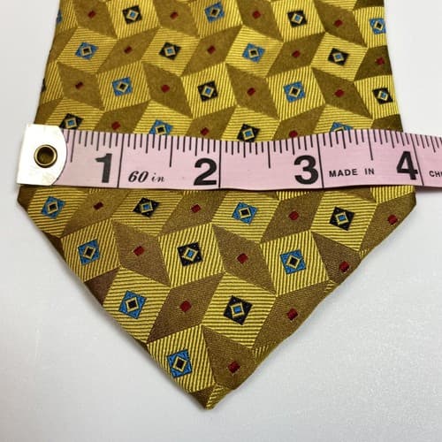 Carrot & Gibbs Mens 100% Silk Neck TieGeometric Gold Diamonds Handmade EUC - Thumbnail 9