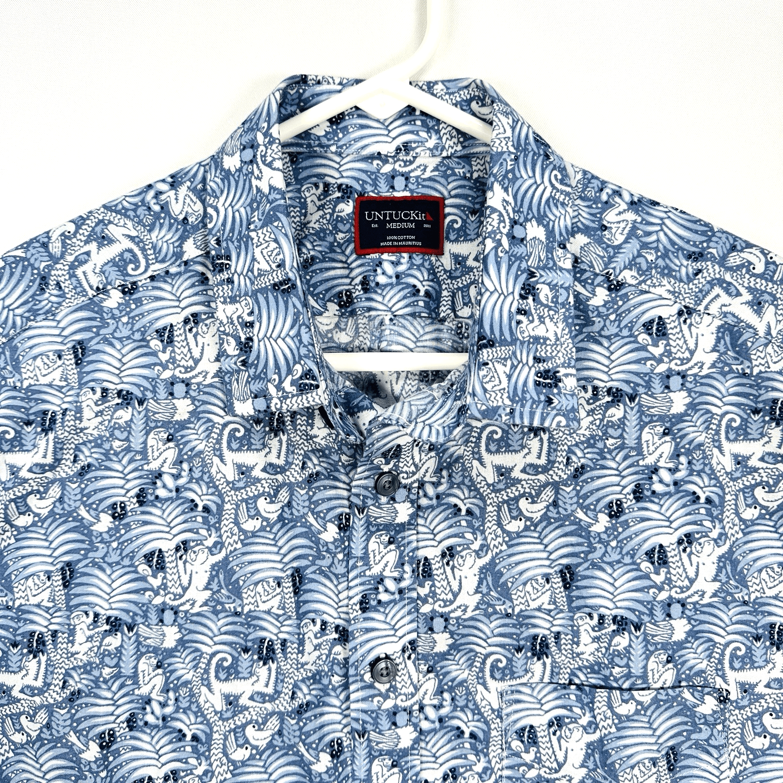 UNTUCKIT RAJPAL Short Sleeve Button Shirt Medium Blue Monkey Jungle Geometric - Image 1