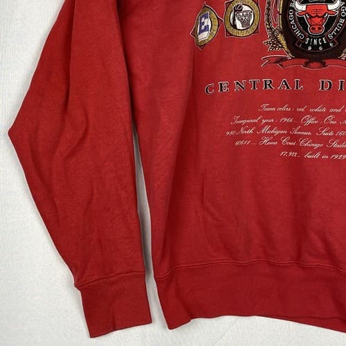 Vintage NUTMEG MILLS CHICAGO BULLS Sweatshirt Size XL NBA RED Crewneck USA - Thumbnail 5