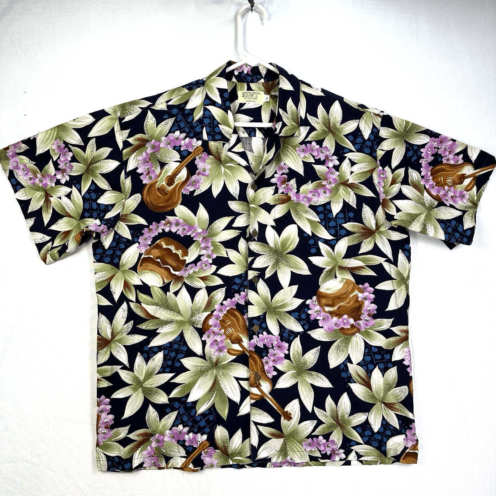 Newt At The Royal Hawaiian Shirt Mens Large Multicolor Floral Ukulele Vintage - Image 1