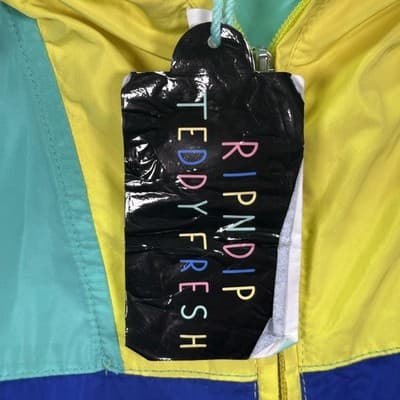 NEW RIPNDIP Teddy Fresh Jacket Women Medium Packable Anorak Windbreaker Pullover - Thumbnail 6