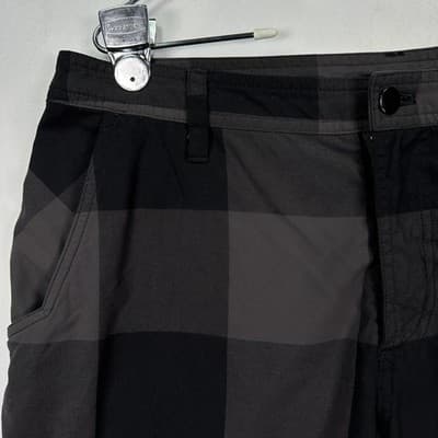 Lululemon Kahuna 2.0 Golf Shorts Mens Sz 32 Gray Black Plaid Athletic 10" Inseam - Thumbnail 4