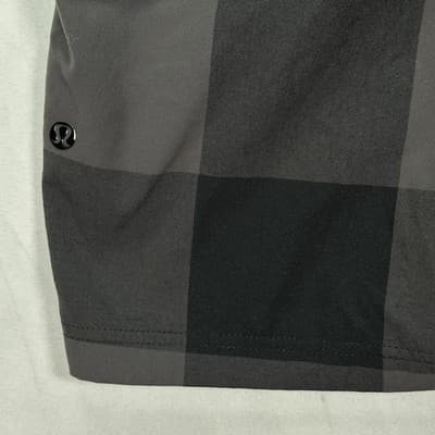 Lululemon Kahuna 2.0 Golf Shorts Mens Sz 32 Gray Black Plaid Athletic 10" Inseam - Thumbnail 6