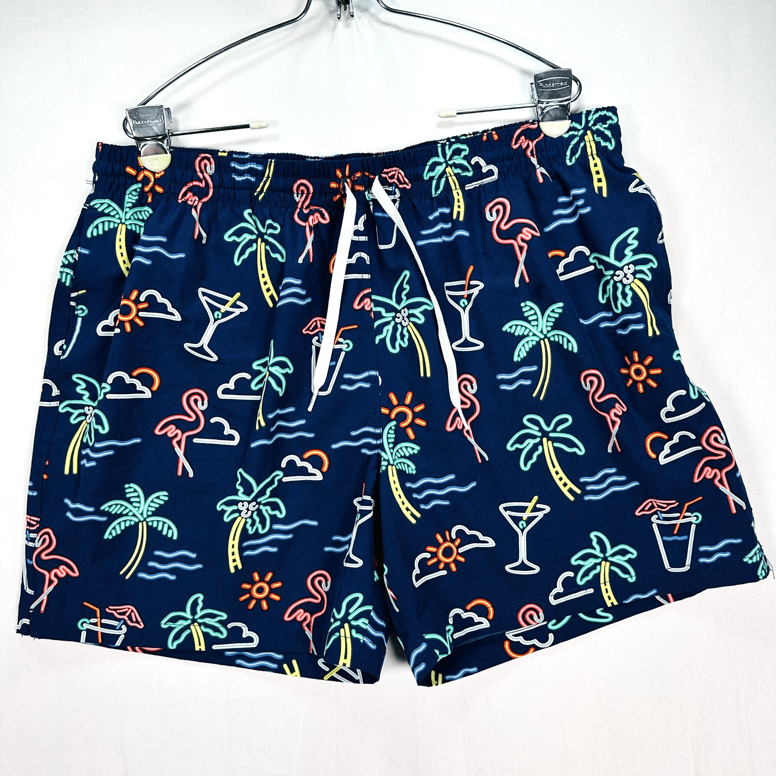 Chubbies Swim Trunks Men 2XL Neon Glades Flamingo Palm Tree Cocktail Shorts 5.5” - Image 1