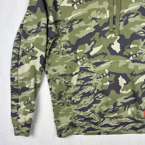 Under Armour Project Rock Hoodie Mens Medium Veterans Day Green Camo Pullover - Thumbnail 4