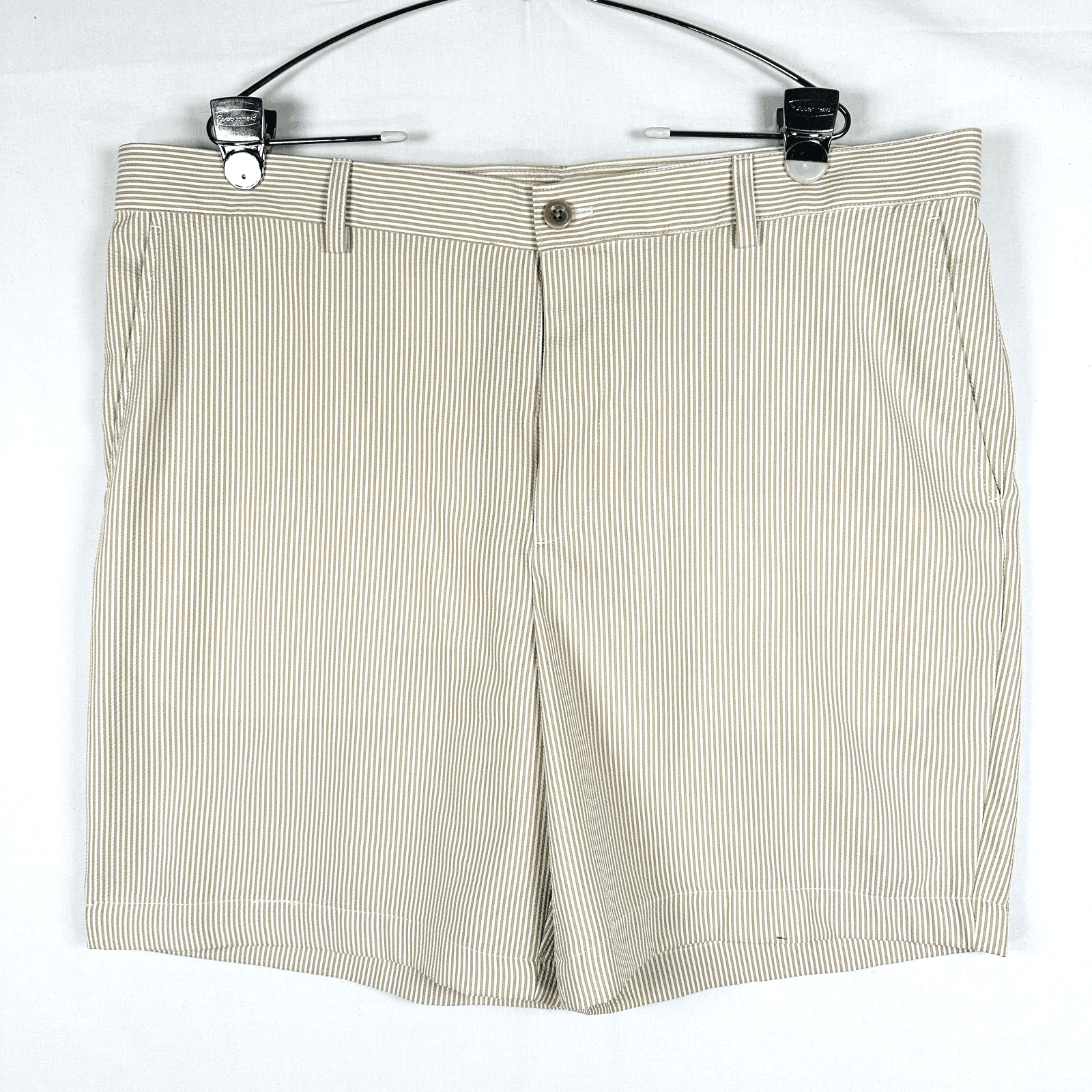 IZOD Golf Shorts Mens 40 Beige Stripe Seersucker Performance Chino 9" Inseam - Image 1
