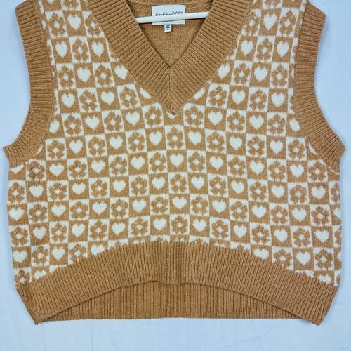 Freshman 1996 Sweater Vest Womens Medium V-Neck Pullover Flower Heart Soft - Thumbnail 3
