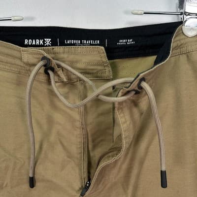 Roark Everyday Layover Traveler Shorts Mens 38 Brown Zip Pockets Drawstring 6” - Thumbnail 3