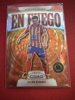 2025 Prizm FIFA Club World Cup #2 Julian Alvarez En Fuego Atletico Madrid Card - Image 1