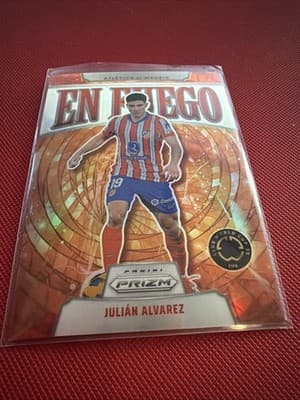 2025 Prizm FIFA Club World Cup #2 Julian Alvarez En Fuego Atletico Madrid Card - Thumbnail 3