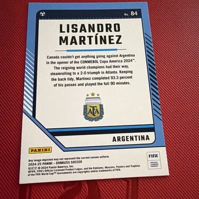 2024-25 Donruss Soccer | Lisandro Martinez Argentina | Base! - Thumbnail 2