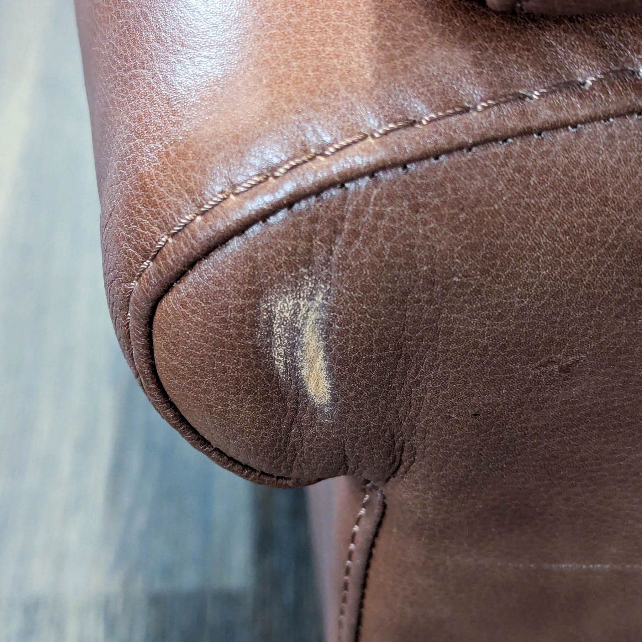 Classic Brown Leather 3-Seat Sofa with Rolled Arms - Thumbnail 7