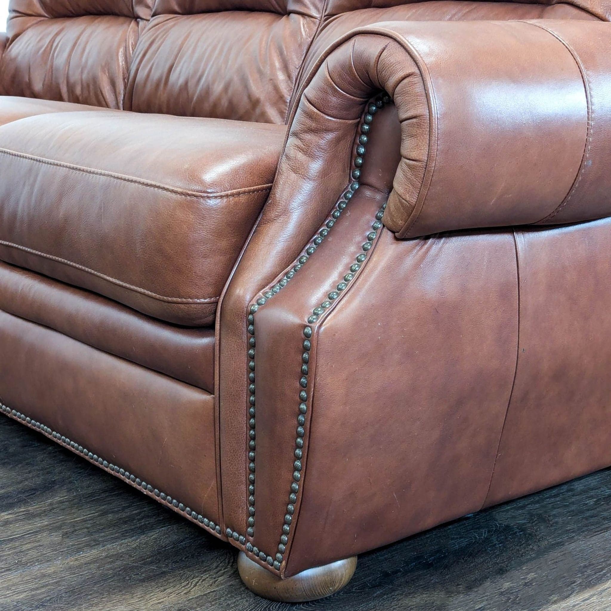 Classic Brown Leather 3-Seat Sofa with Rolled Arms - Thumbnail 6