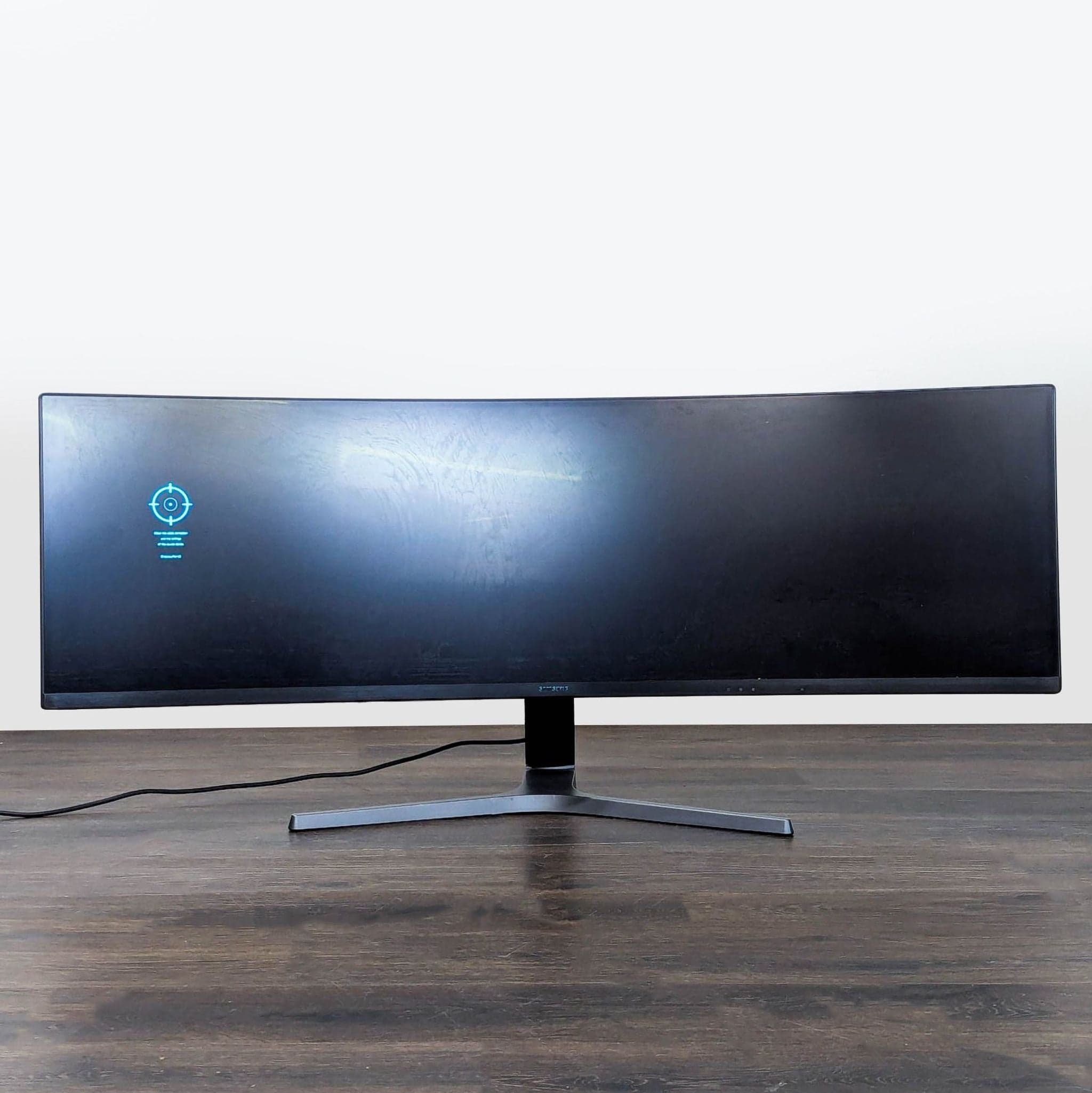 Samsung Ultra-Wide Curved Monitor – Immersive 49" Display - Thumbnail 2