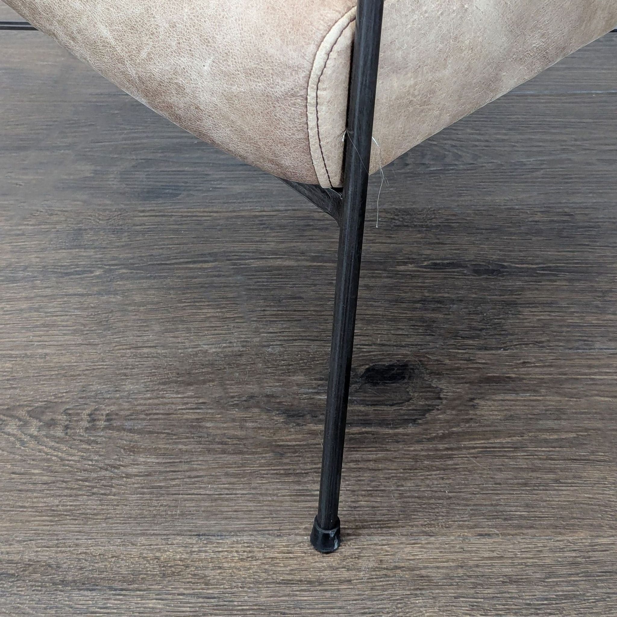 Moe's Home Collection Dagwood Modern Leather Lounge Chair with Metal Frame - Thumbnail 7