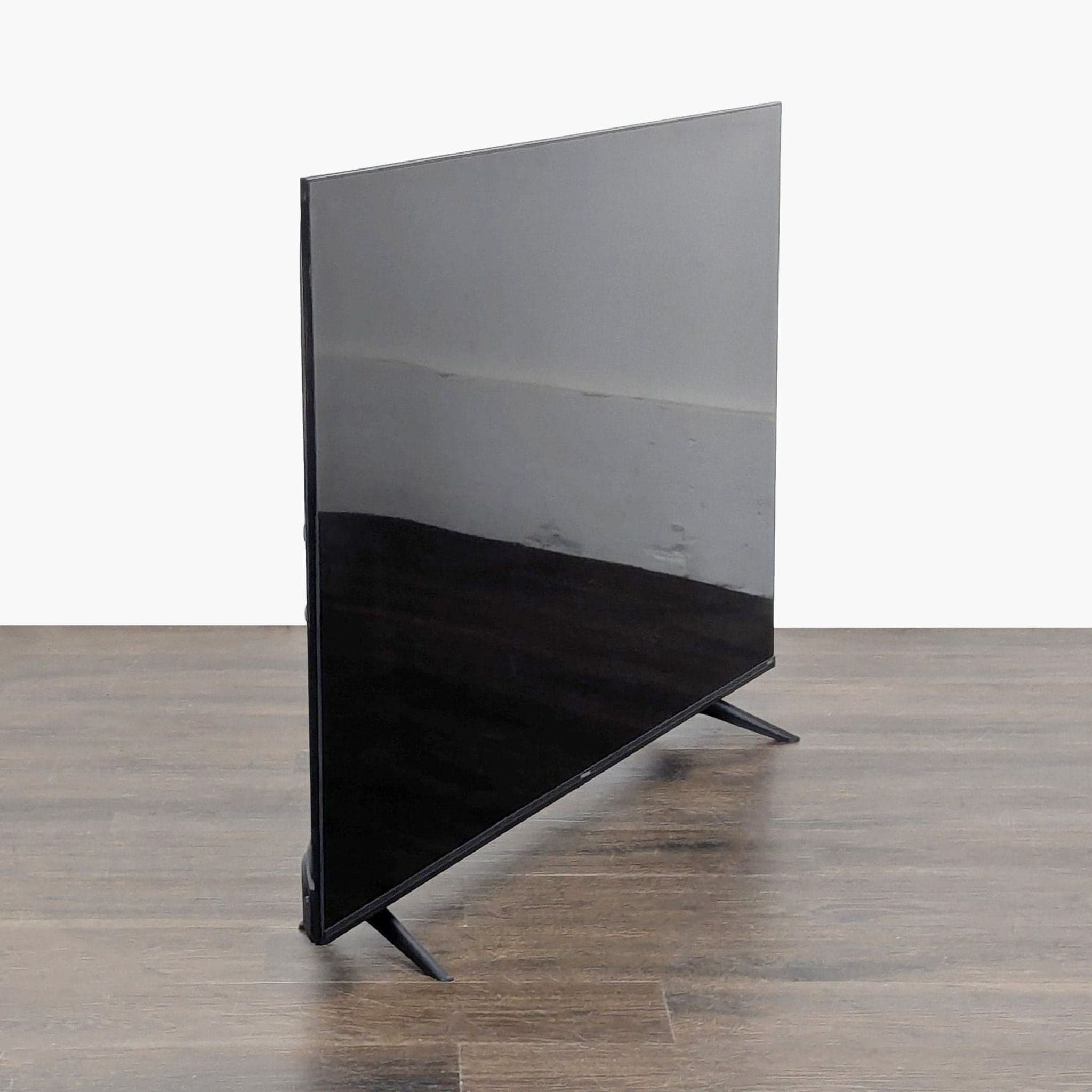 Hisense 50" Roku Smart TV - Easy Streaming, Multiple HDMI Ports - Thumbnail 4