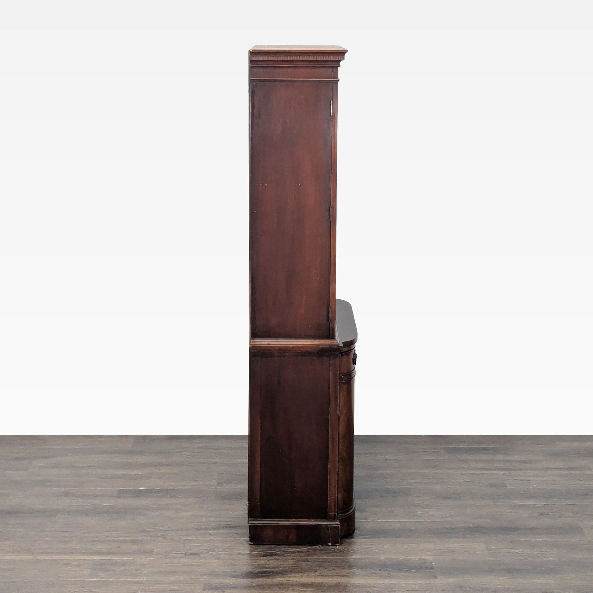 Vintage Drexel Hutch - Thumbnail 4