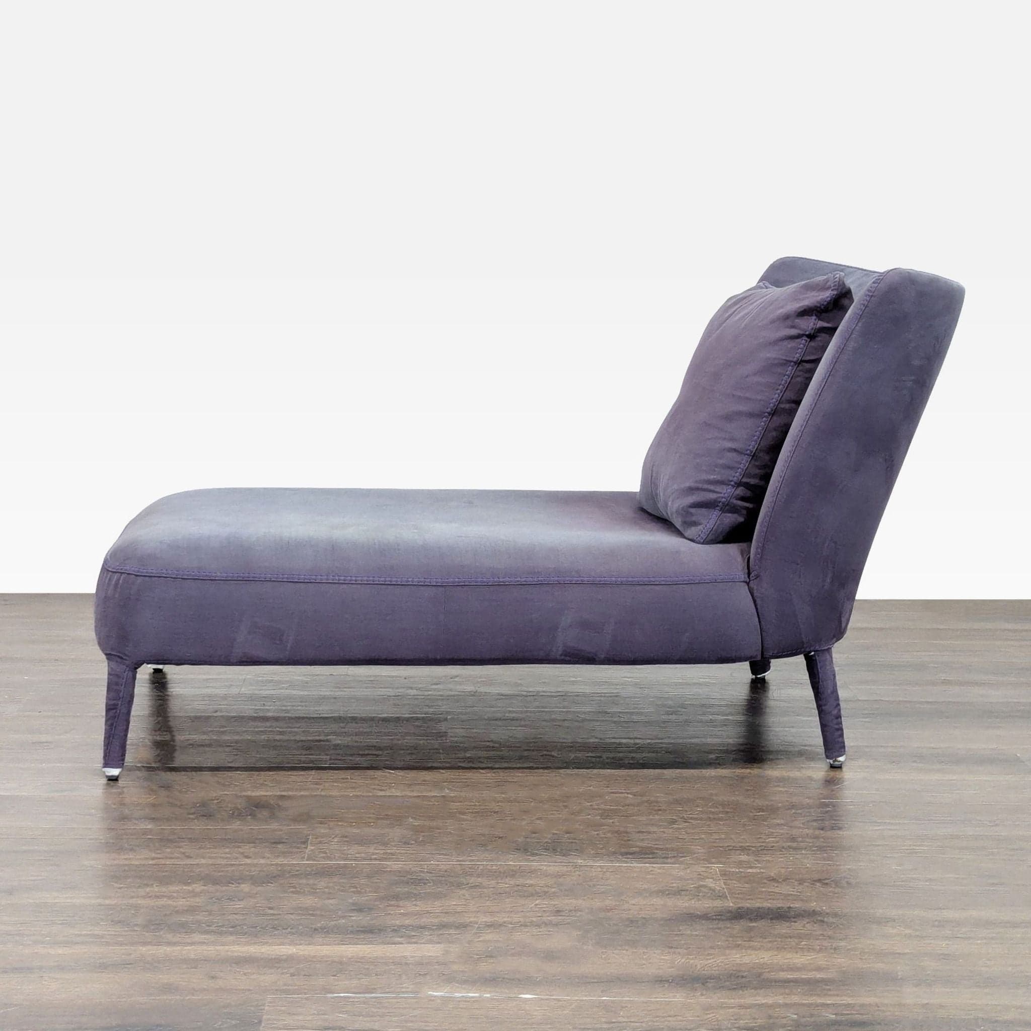 Maxalto Febo Upholstered Chaise Lounge by Antonio Citterio – Made in Italy - Thumbnail 5