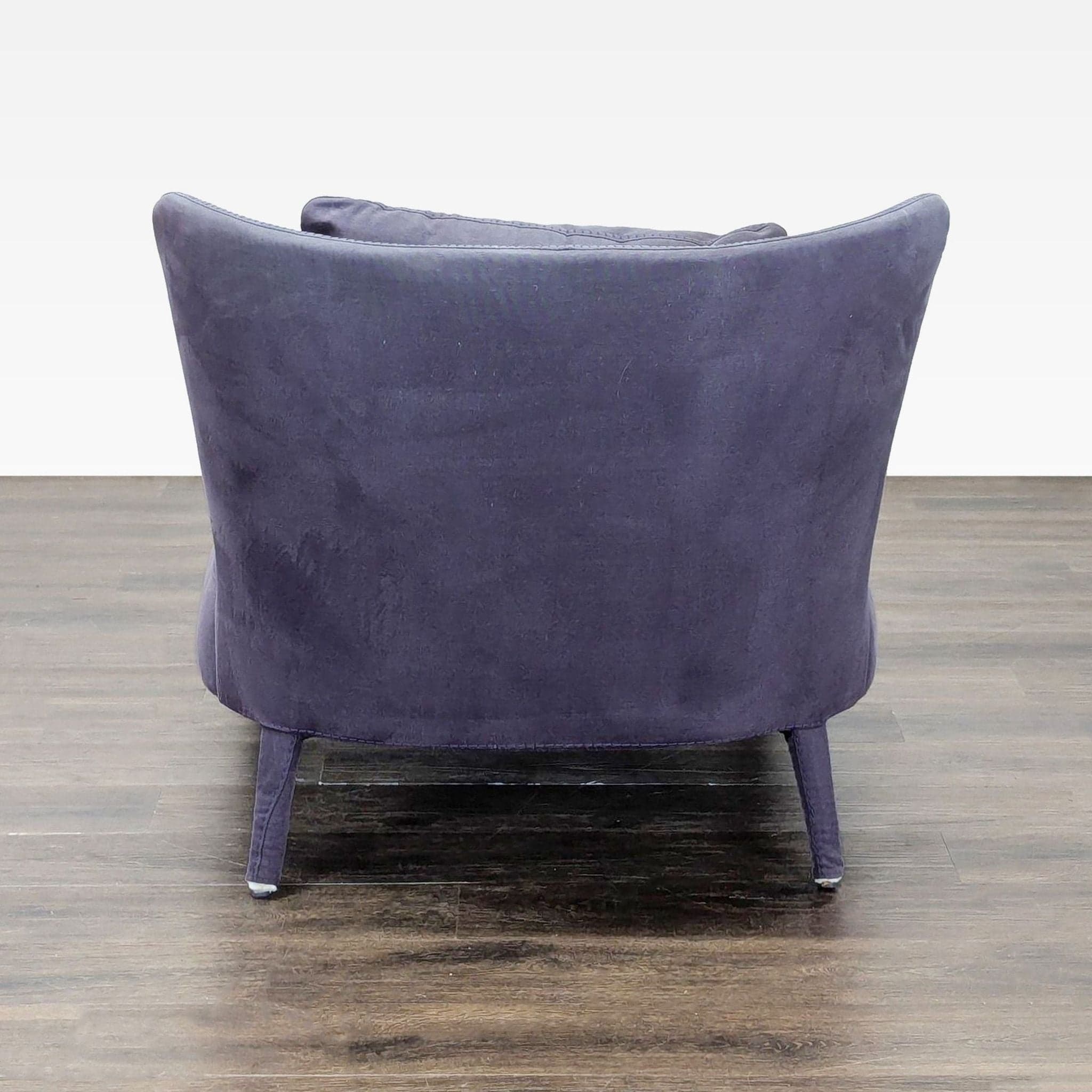 Maxalto Febo Upholstered Chaise Lounge by Antonio Citterio – Made in Italy - Thumbnail 4