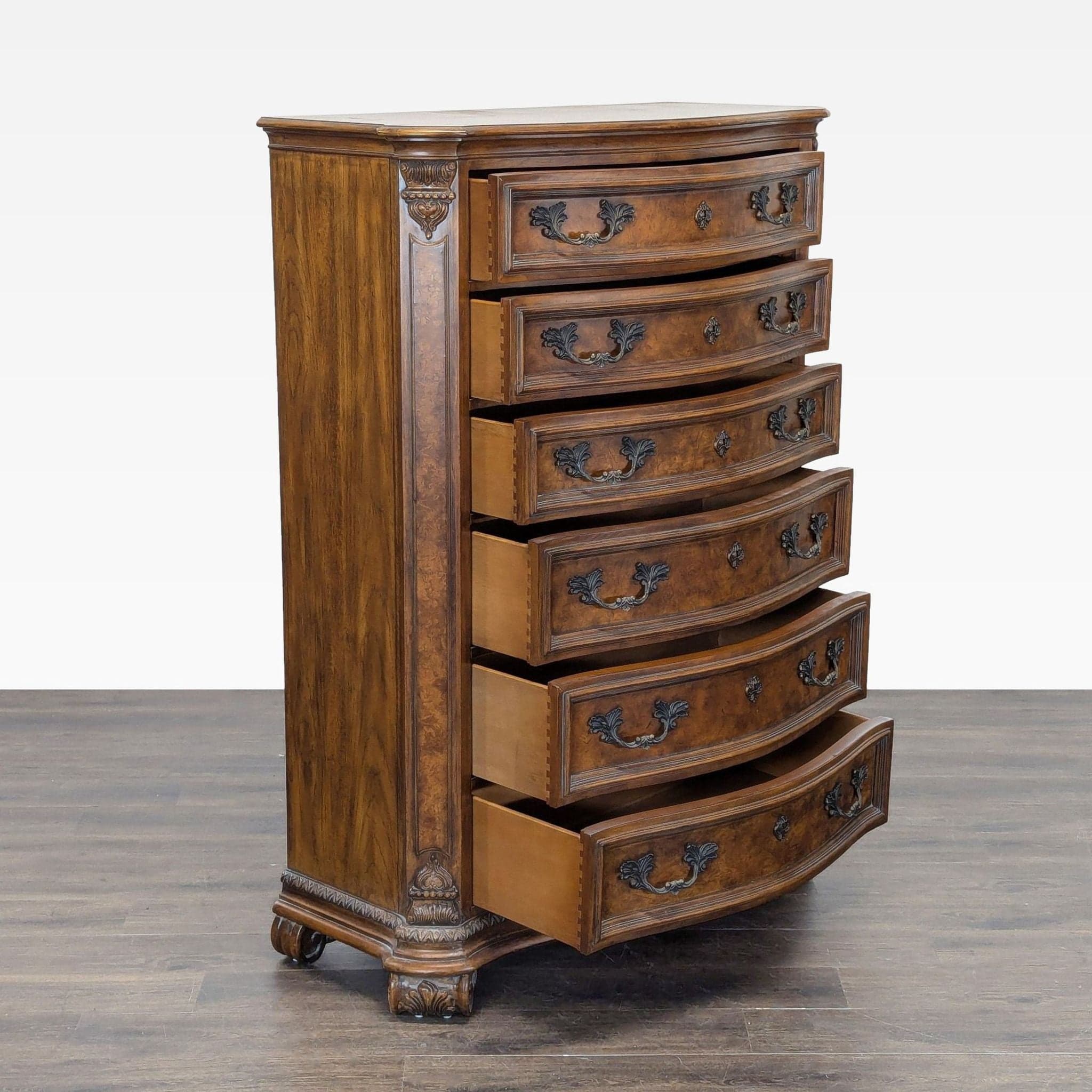 Drexel Heritage Traditional 6-Drawer Wood Dresser with Ornate Detailing - Thumbnail 2