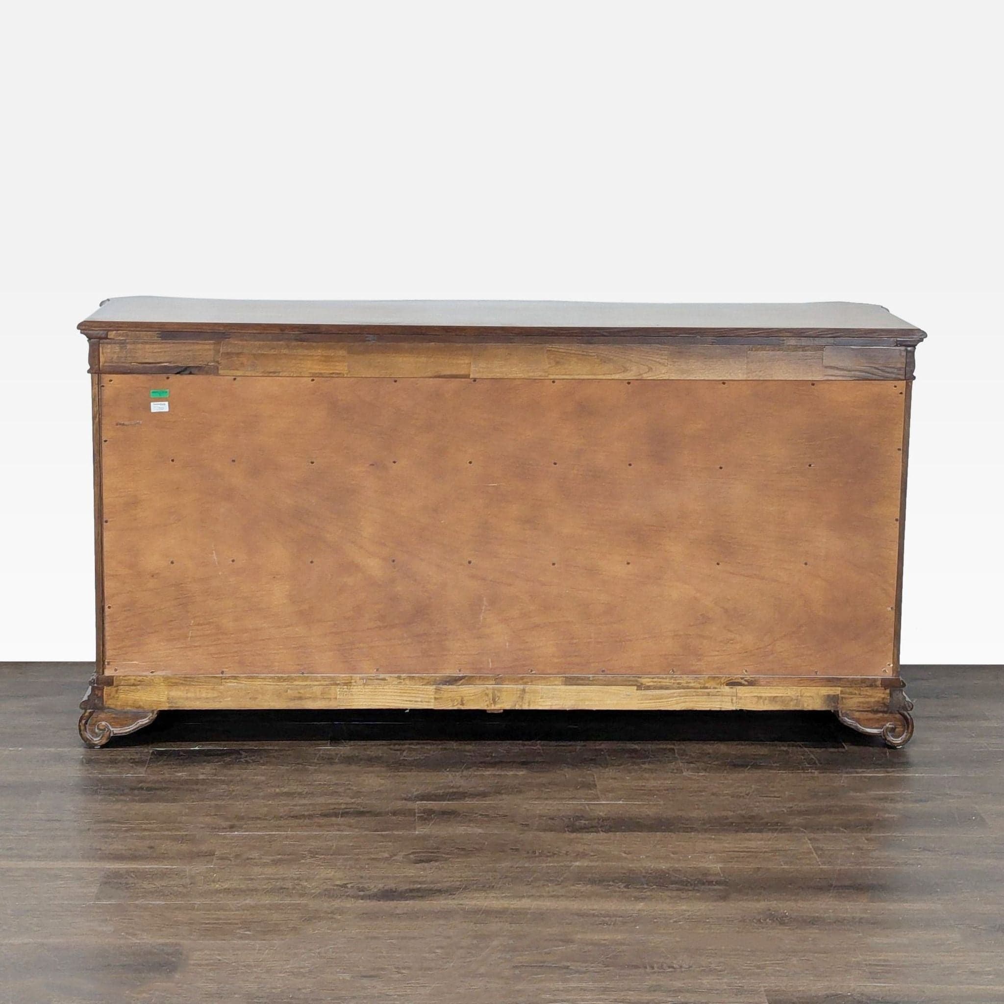 Drexel Heritage 9-Drawer Traditional Vintage Dresser - Thumbnail 8