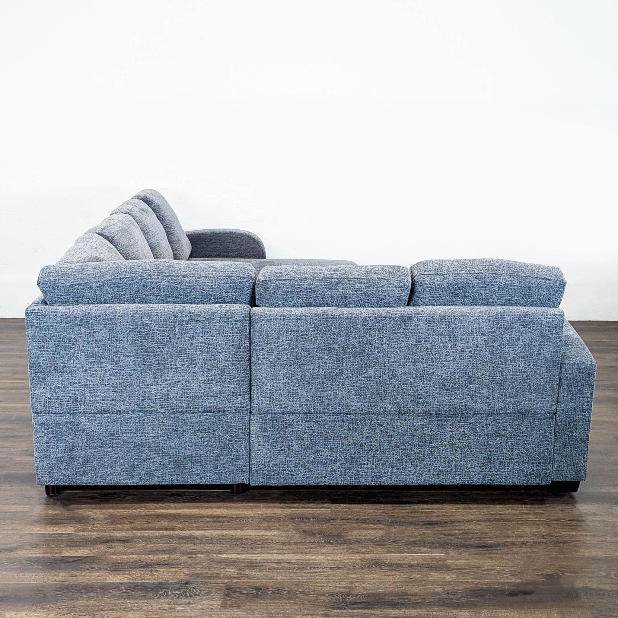Lifestyle Solutions Edgewood Modern Gray Sectional Sofa with Storage and Built-In Power Outlet - Thumbnail 5